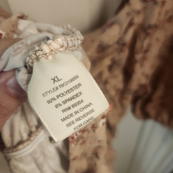 Soft floral top XL - Picture 5 of 5